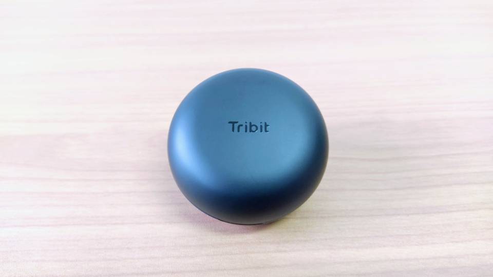 Tribit「FlyBuds NC」の充電ケース