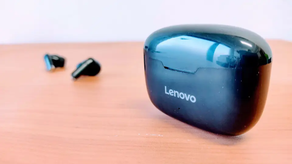 Lenovo「XT90」の充電ケース